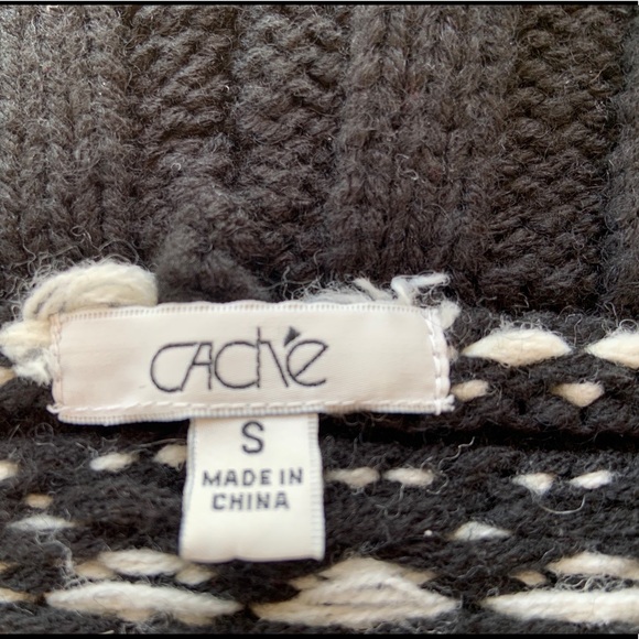 Cache’ sweater - Picture 3 of 3